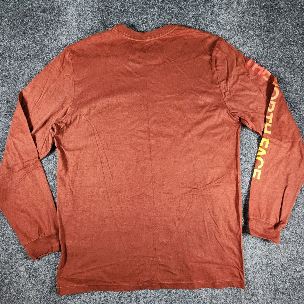 NWT The North Face Long Sleeve T-Shirt Mens L Rust Orange Graphic Sleeve Logo - Picture 3 of 6